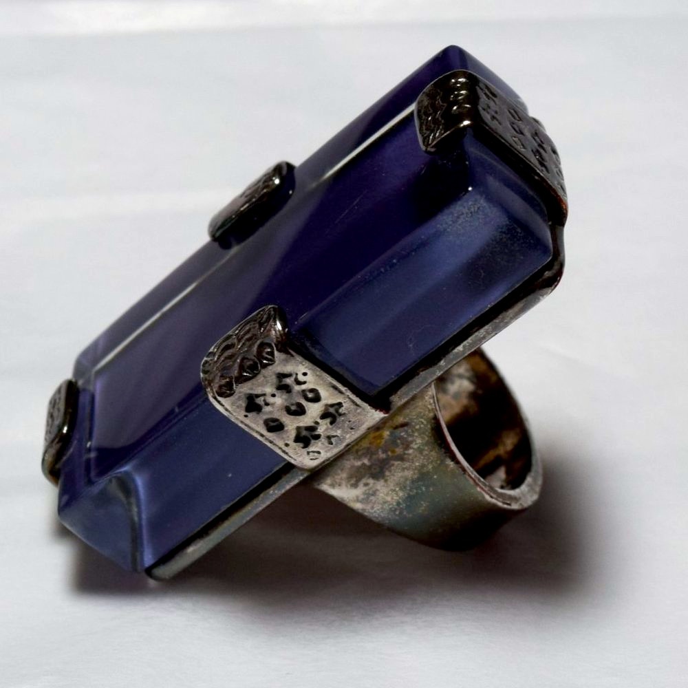 Huge Large Purple METAL POINTUS Statement Ring Rare  Size 7